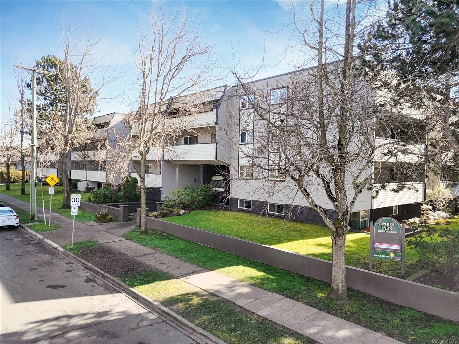 Property Photo: 909 Pembroke St #213 BC V8T 4Z5