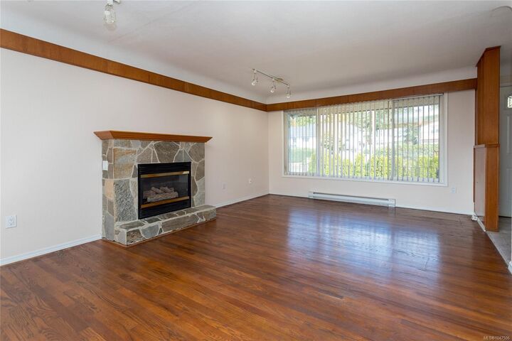 Property Photo: 941 McKenzie Ave BC V8X 3G8