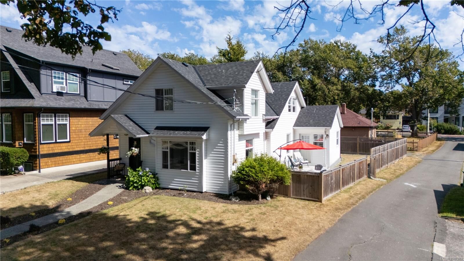 Property Photo: 15 Pilot St BC V8V 2A5