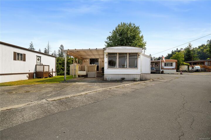 Property Photo:  951 Homewood Rd #51  BC V9W 3N7 