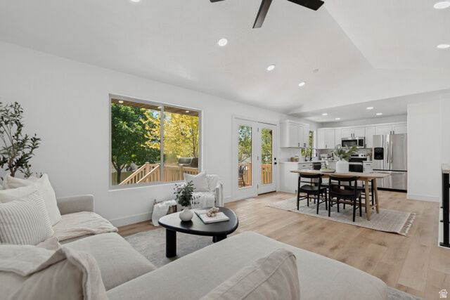 Property Photo:  901 W 700 S  UT 84043 
