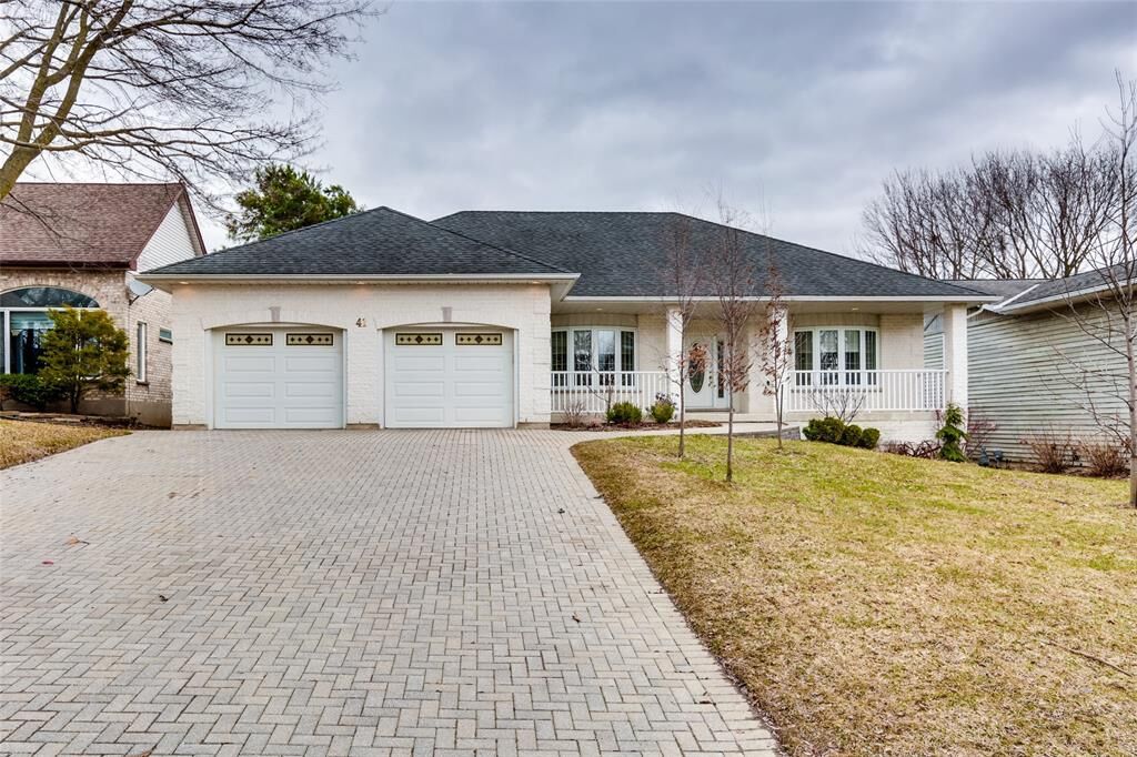 Property Photo: 41 Sunset Avenue ON N0M 1S0