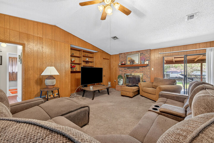 Property Photo:  406 E Upshaw Avenue  TX 76501 