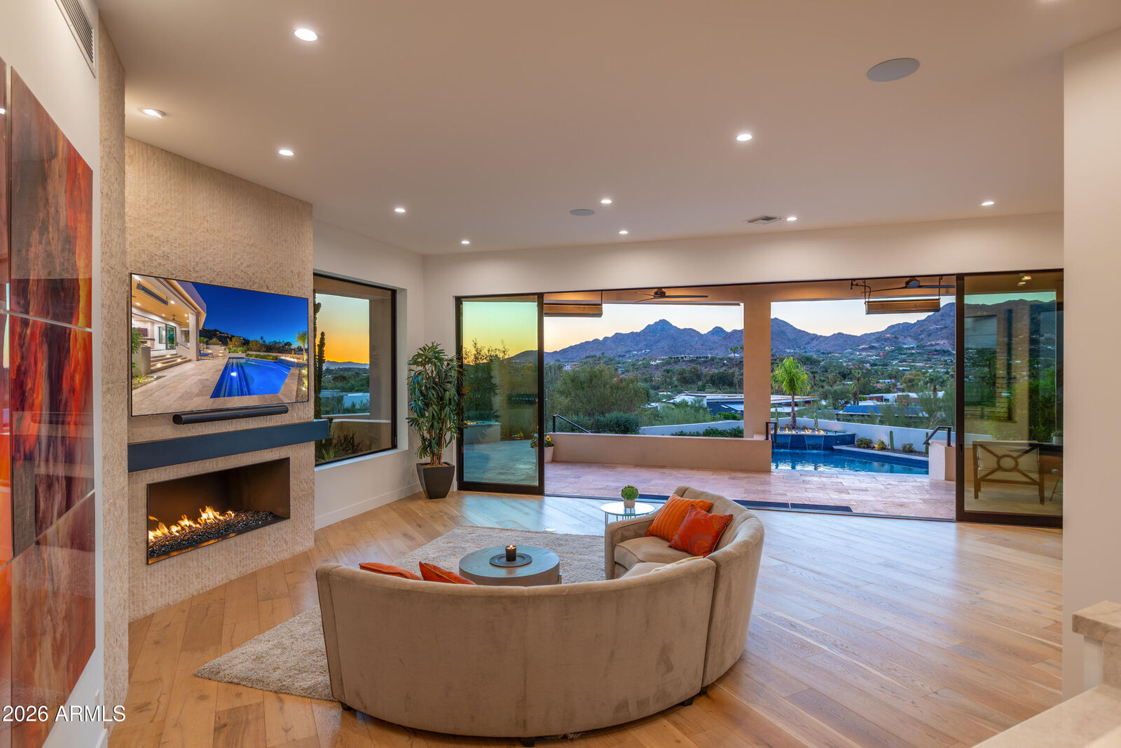 Property Photo:  5724 N Echo Canyon Drive  AZ 85018 
