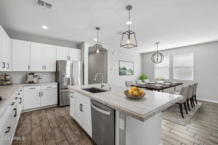 Property Photo: 2824 W Rainbow Drive AZ 85144