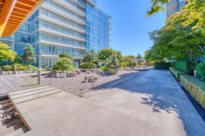 Property Photo: 5177 Brighouse Way 305 BC V7C 0A7