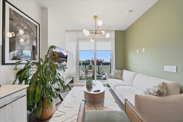 Property Photo:  901 Lougheed Highway 1810  BC V3K 3T3 