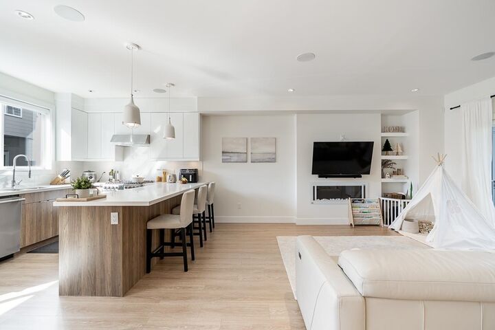 Property Photo: 1670 160 Street 32 BC V4A 0C6