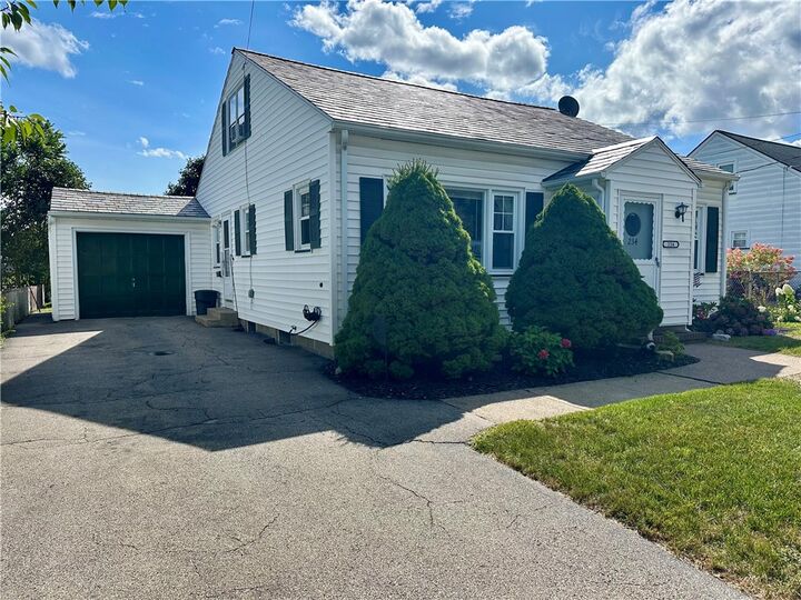 Property Photo:  234 W Ivy Street  NY 14445 