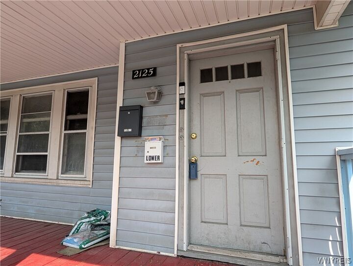 Property Photo: 2125 Niagara (Lower) Street NY 14207