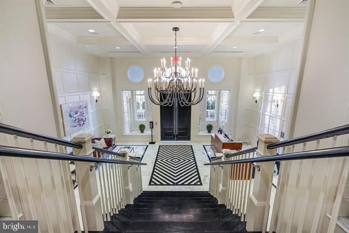 Property Photo:  6900 Fleetwood Road 201  VA 22101 