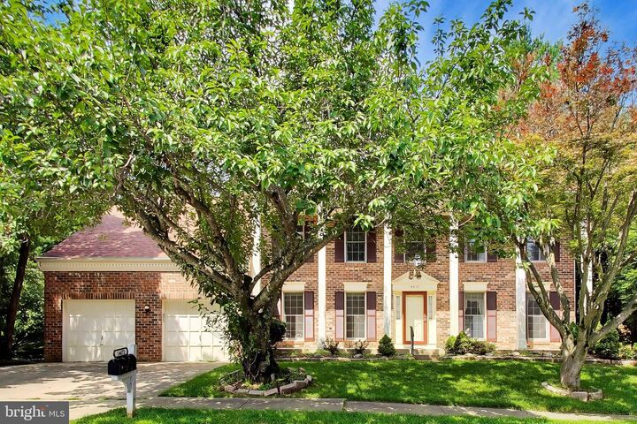 Property Photo: 14672 Brougham Way MD 20878