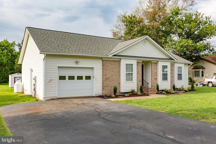 Property Photo:  205 Old Landing Court  VA 22405 