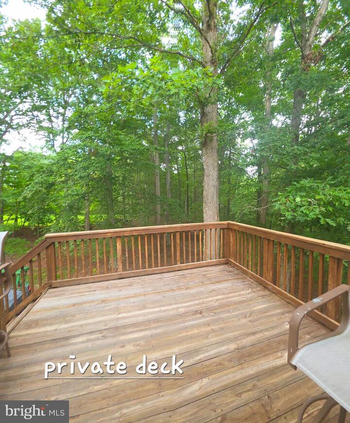 Property Photo:  39000 Tanglewood Court 1  MD 20659 
