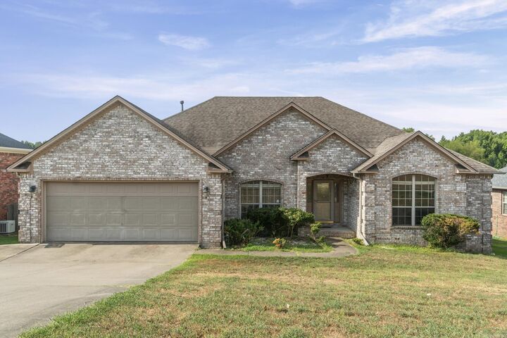 Property Photo: 3401 N Ridge Drive AR 72076