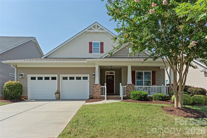 Property Photo:  12701 Meetinghouse Drive  NC 28031 