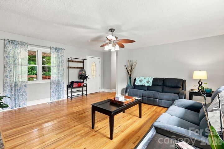 Property Photo:  260 Justice Ridge Road  NC 28715 