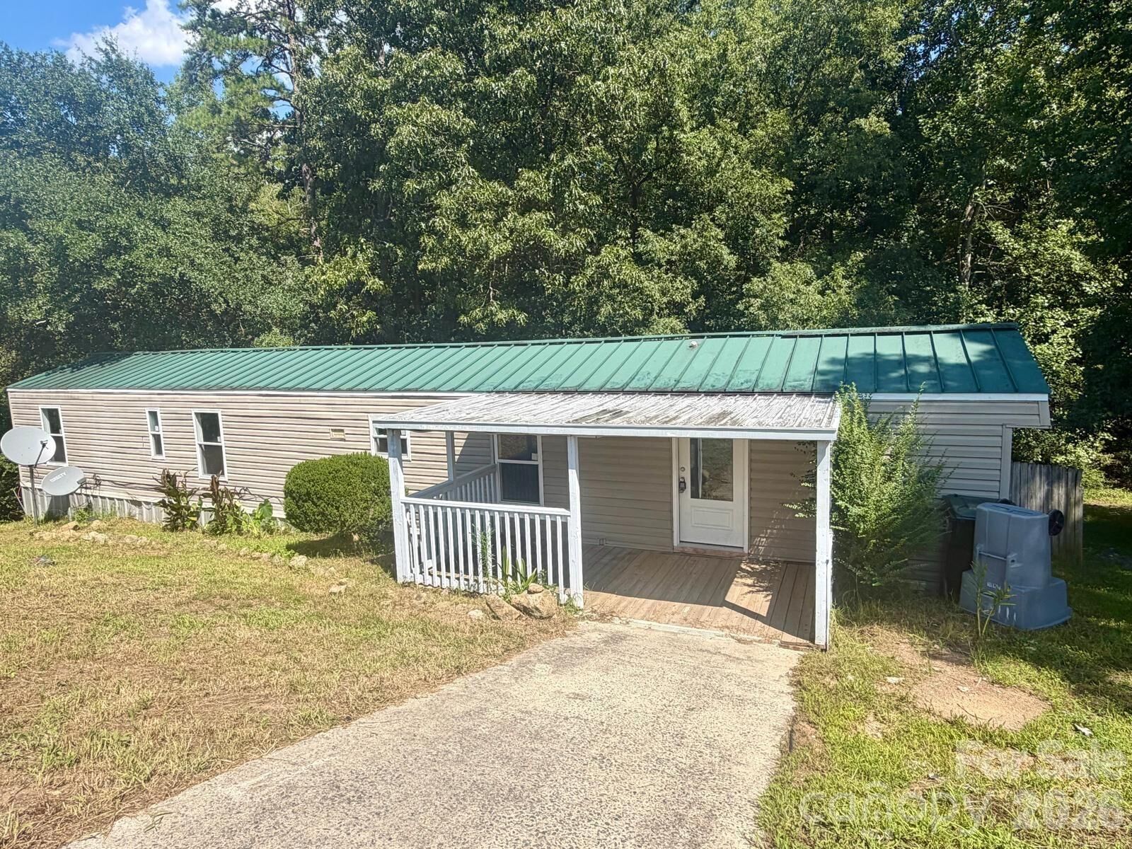 Property Photo: 111 Cloverleaf Drive SC 29710