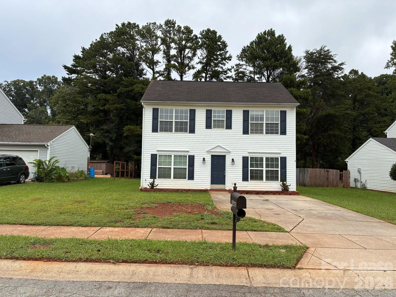 Property Photo:  10440 Wilson Glen Drive  NC 28214 