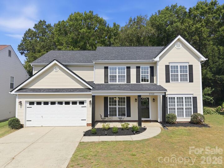 Property Photo: 9709 Nannyberry Lane NC 28273