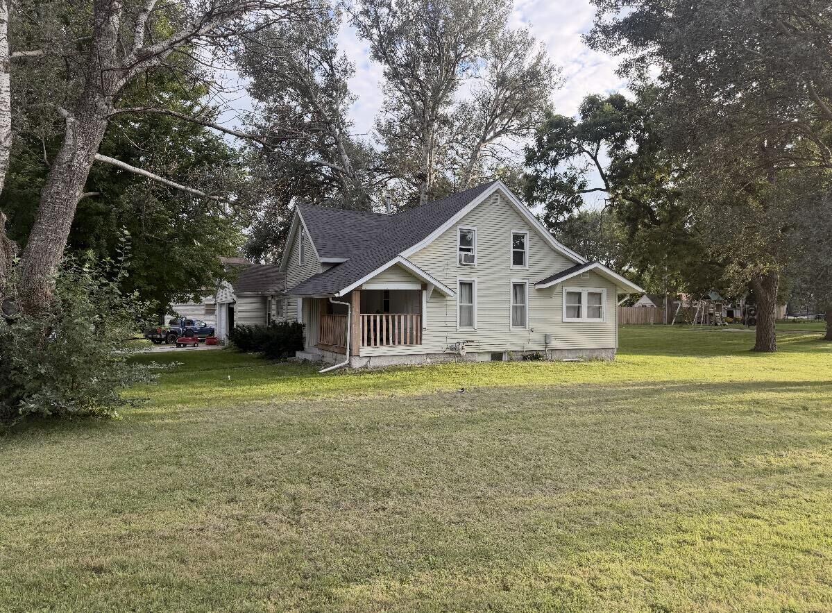 Property Photo:  340 Farnham Avenue  IA 50538 
