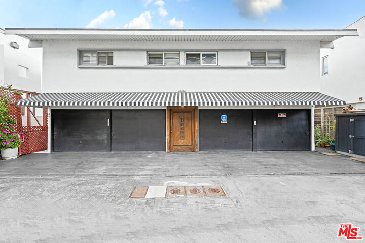 Property Photo: 25154 Malibu Rd CA 90265