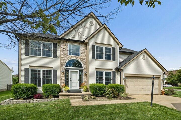 Property Photo: 7382 Clancy Way OH 43082