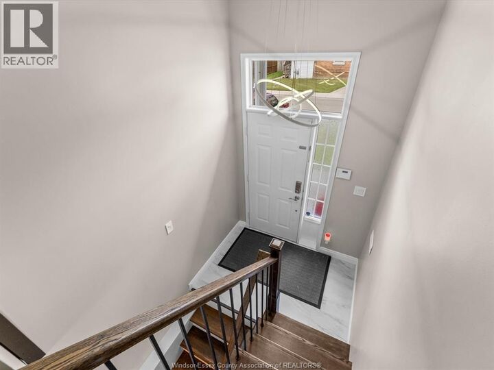 Property Photo:  18 Kirk  ON N7M 3P8 