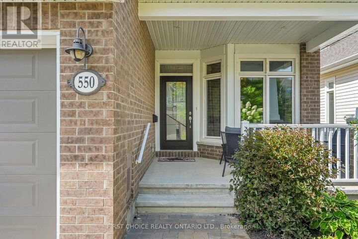 Property Photo:  550 Silverbell Crescent  ON K1T 0P1 
