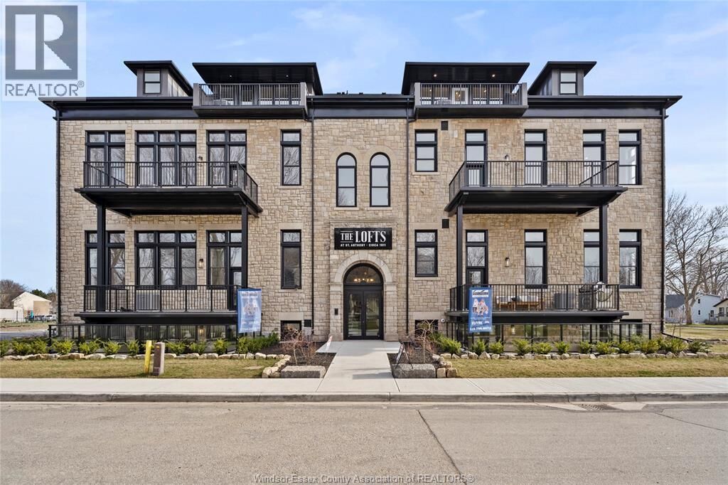 Property Photo:  247 Brock Street 303  ON N9V 2H4 
