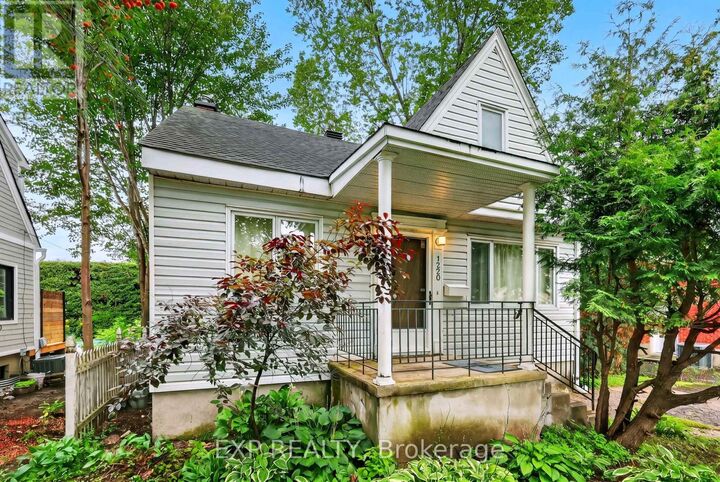 1220 Collins Avenue — photo 1