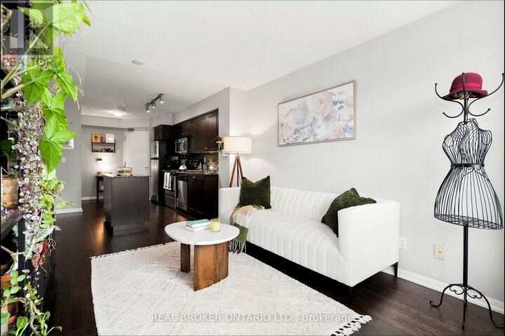 Property Photo: 215 Fort York Boulevard 1312 ON M5V 4A2
