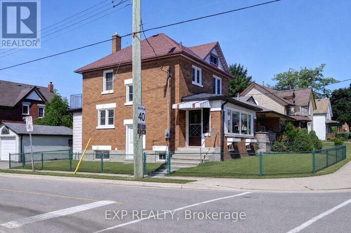 Property Photo: 147 Courtland Avenue East ON N2G 2T9