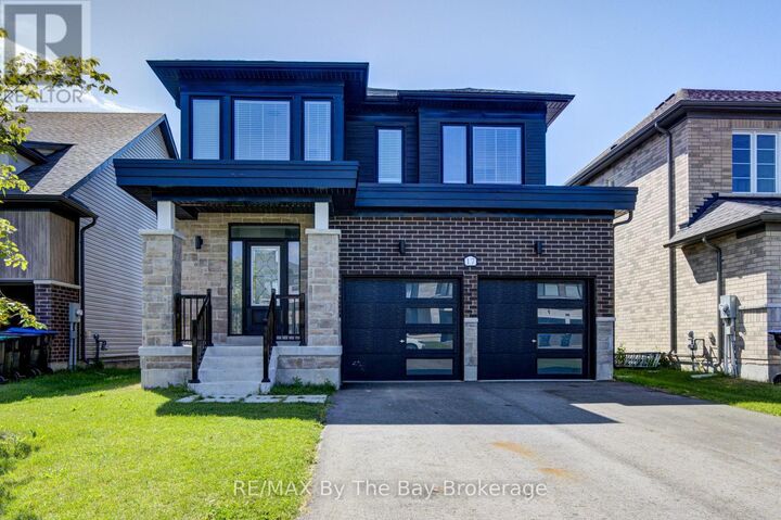17 Rosanne Circle — photo 1