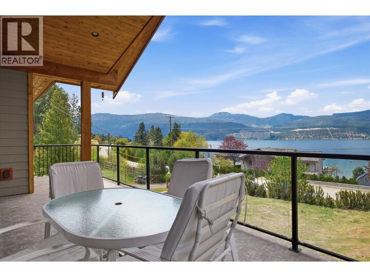 Property Photo: 16475 Carrs Landing Road BC V4V 1C3