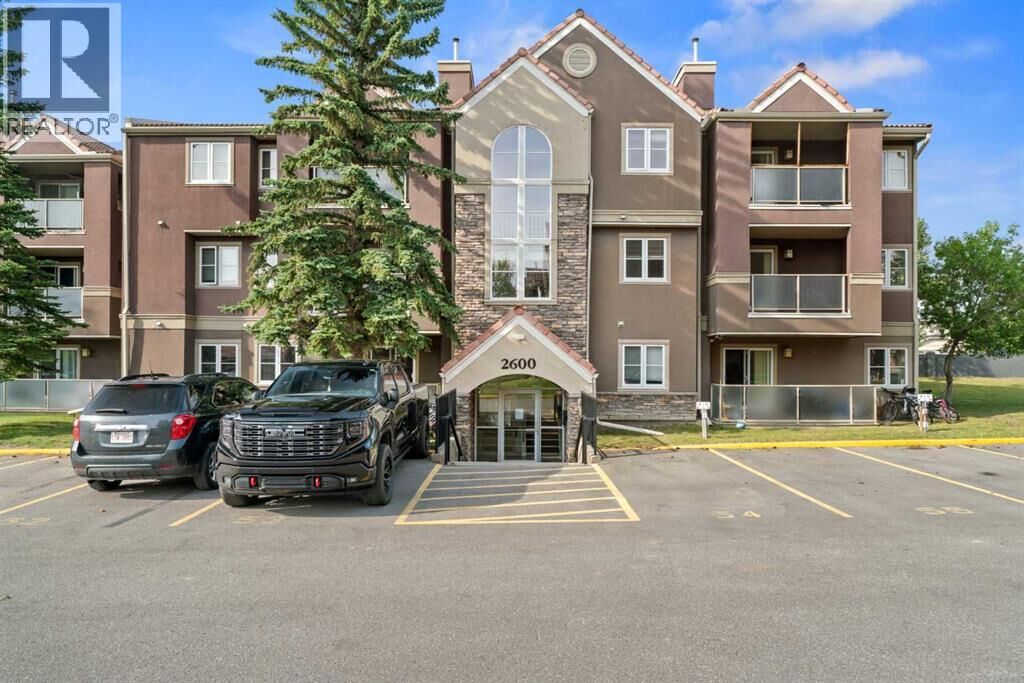 Property Photo: 2612 Edenwold Heights Northwest AB T3A 3Y5