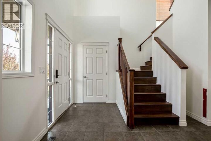 Property Photo:  134 Prestwick Terrace Southeast  AB T2Z 0H5 
