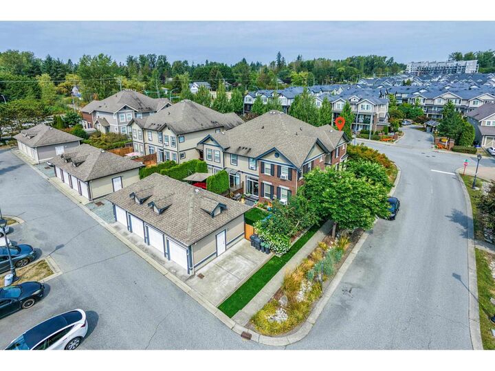 Property Photo:  20832 70 Avenue 1  BC V2Y 0G1 