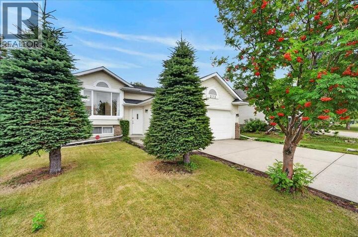 Property Photo: 273 Sandarac Drive Northwest AB T3K 3W8