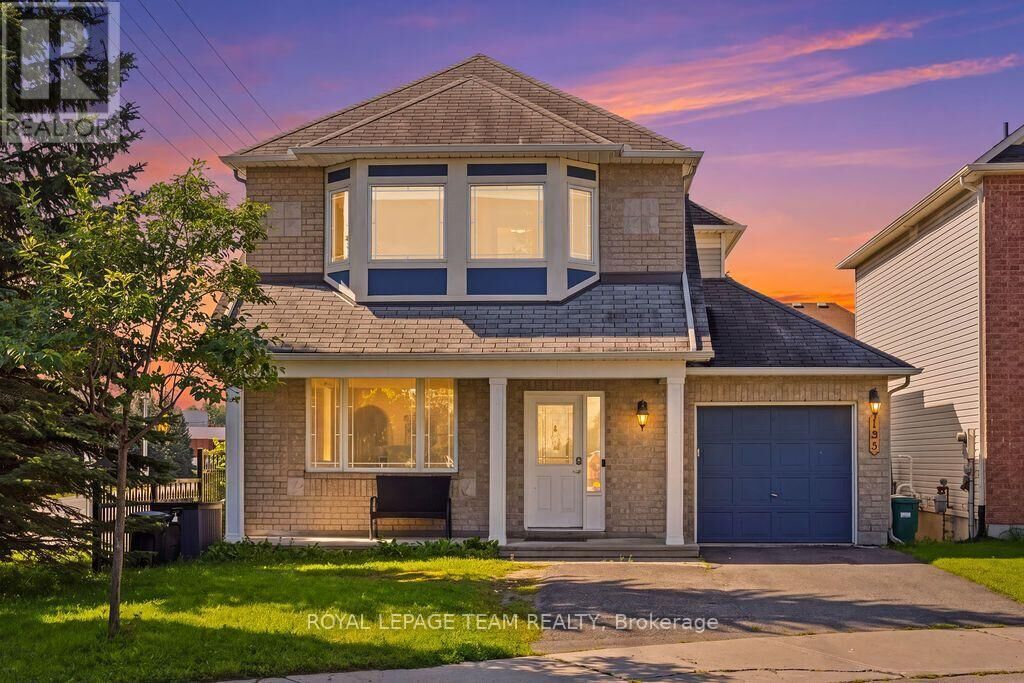 Property Photo:  195 Harbour View Street  ON K2G 7B2 