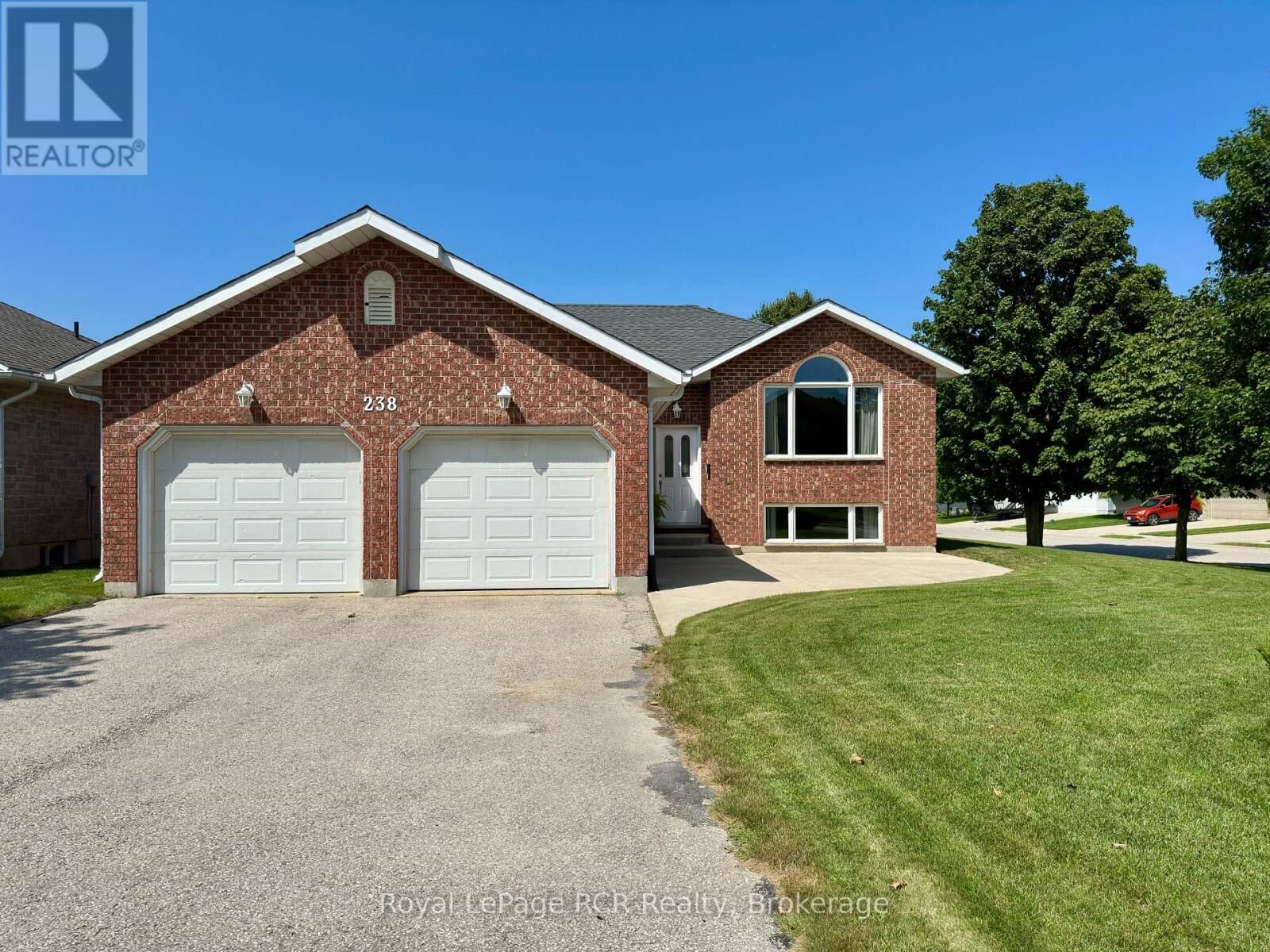 Property Photo: 238 4th Street Crescent ON N4N 3S2