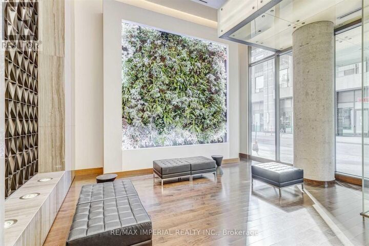 Property Photo:  8 Mercer St Street 317  ON M5V 0C4 