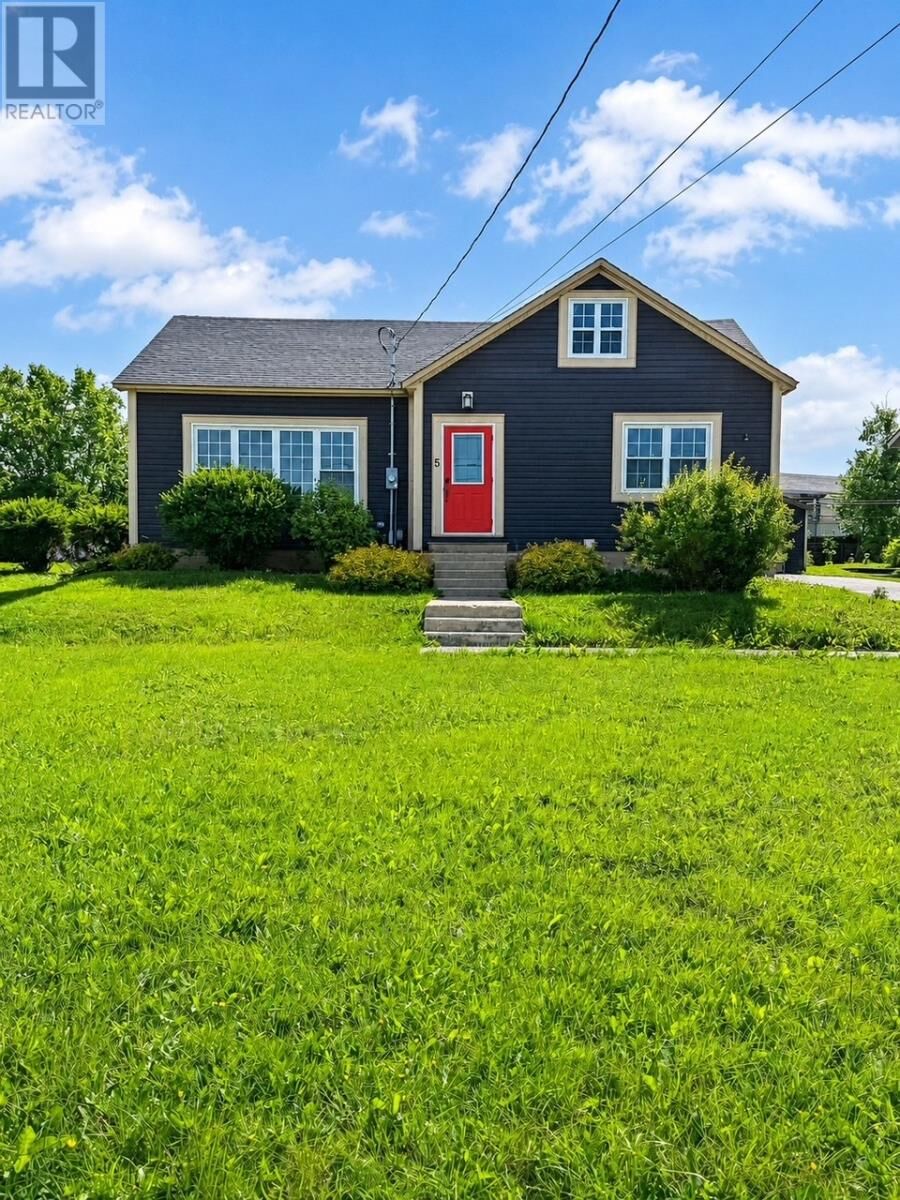 Property Photo:  5 College Street  NL A0E 1W0 