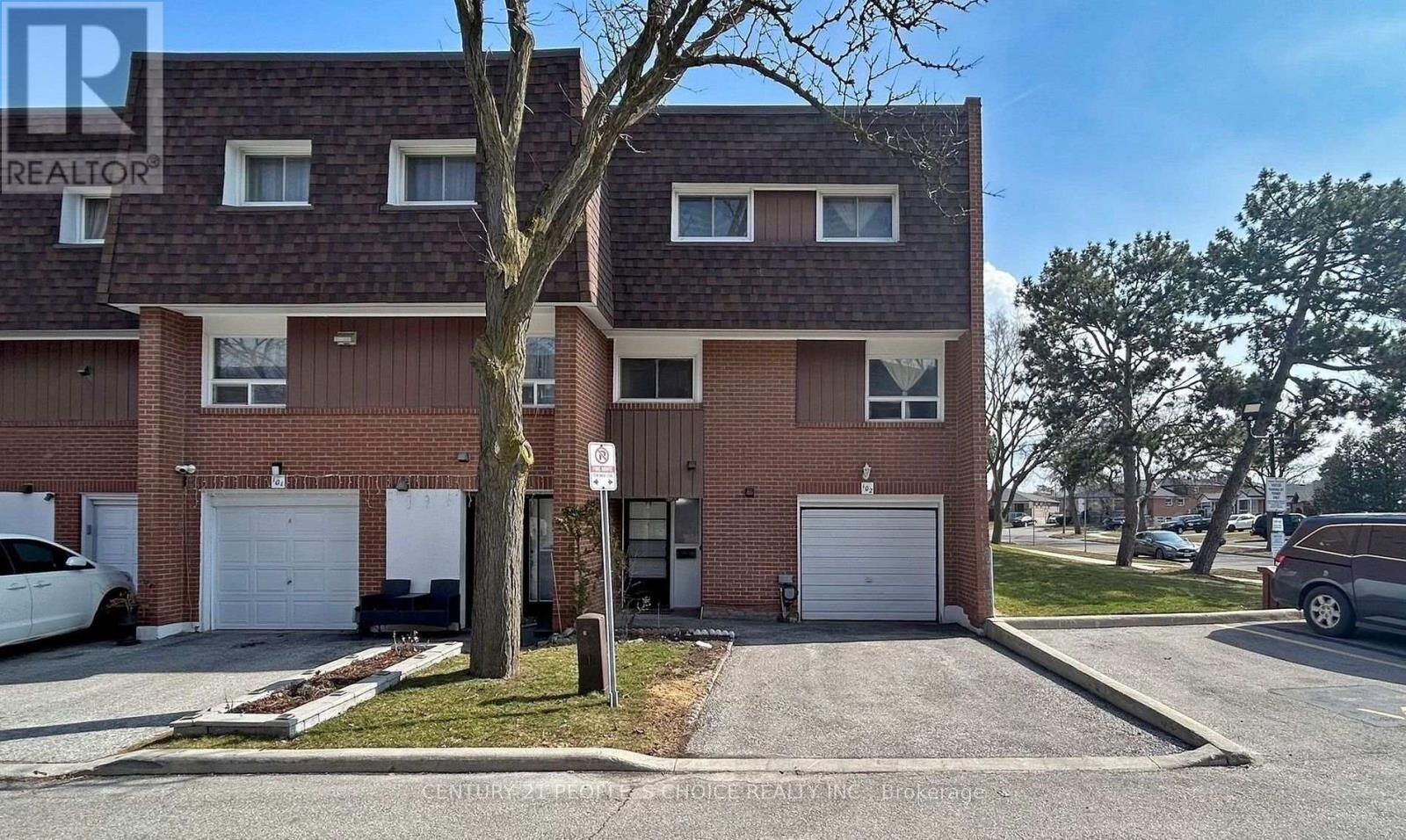 Property Photo: 4 Litchfield Court 102 ON M9V 2A8