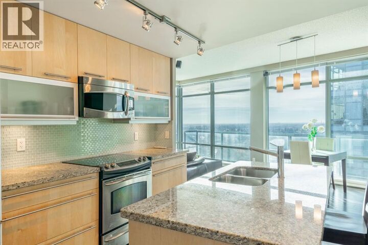 Property Photo: 215 13 Avenue Southwest AB T2R 0V6