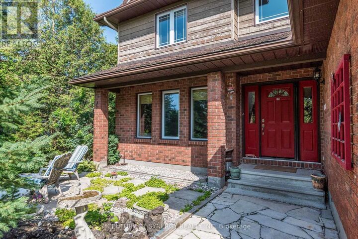 Property Photo: 6646 Cherrystone Drive North ON K0A 2E0