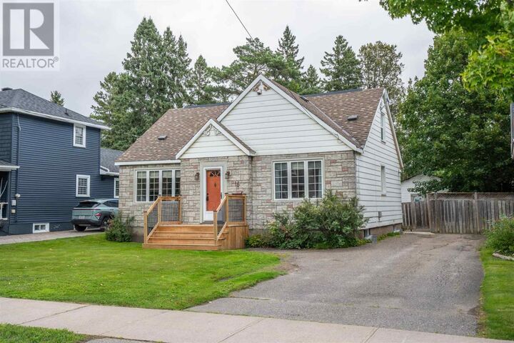 Property Photo: 16 Retta St ON P6A 4B8
