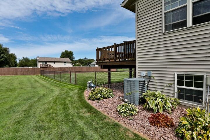 Property Photo:  2510 Sunny Meadow Drive  WI 54455 