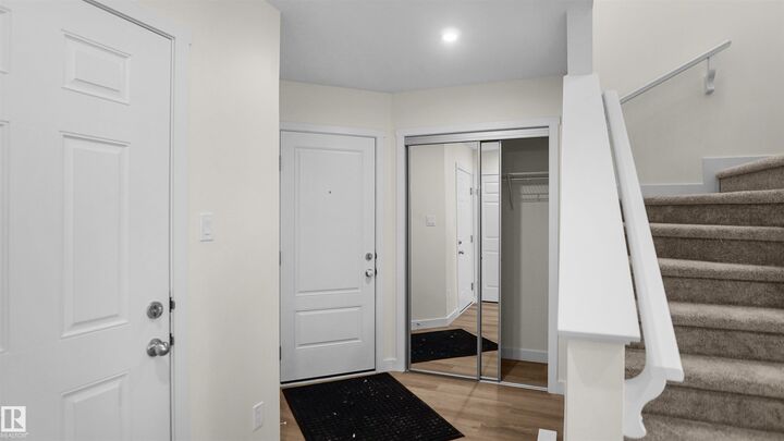 Property Photo:  8901 Carson Way SW  AB T6W 5H8 