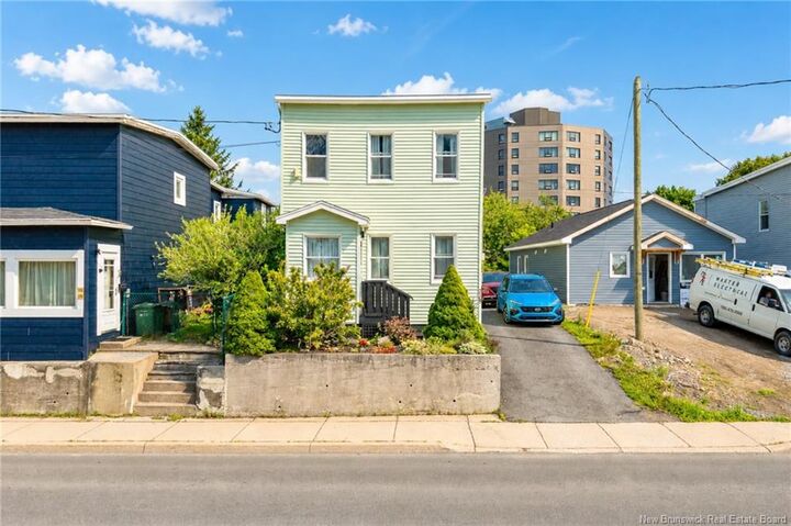 118 Millidge Avenue — photo 1